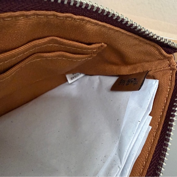 Coach Boxed Corner Zip Wristlet With Charms in Dark Wine Shiny Smooth Leather - Picture 5 of 8